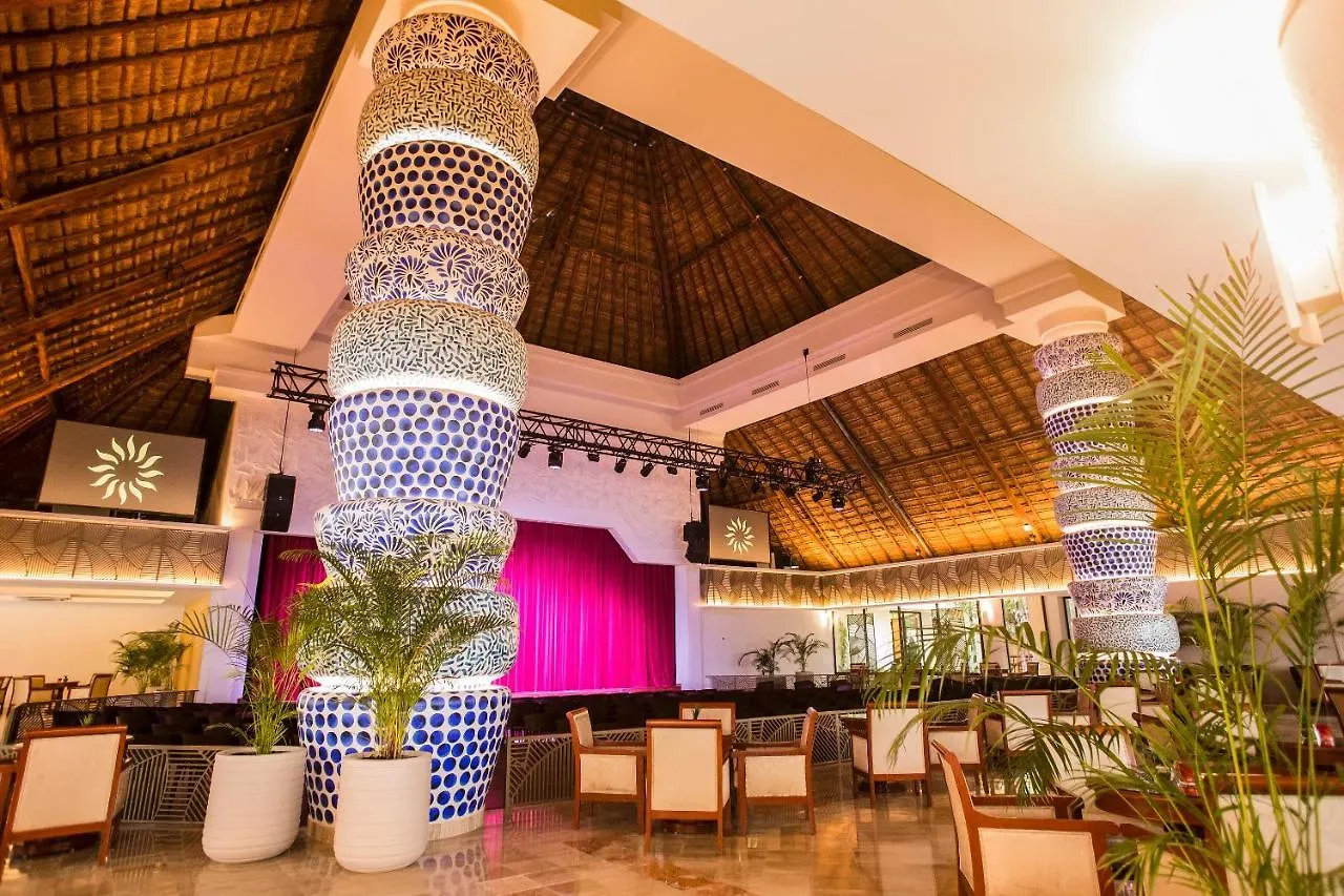 Bahia Principe Luxury Akumal (Adults Only) Hotel